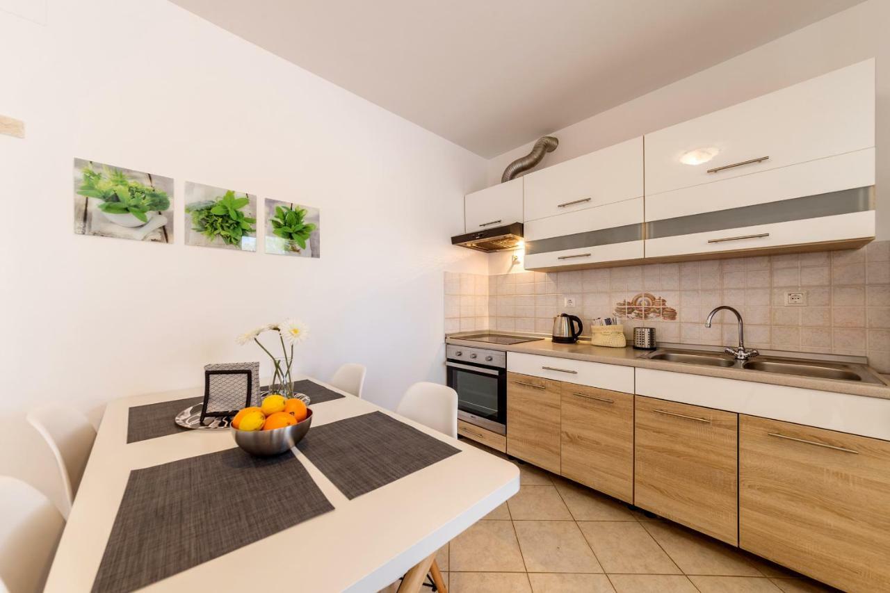 Apartment Vivis Medulin Buitenkant foto